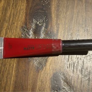 Bath & Body Works Classic Red Matte Lip Cream